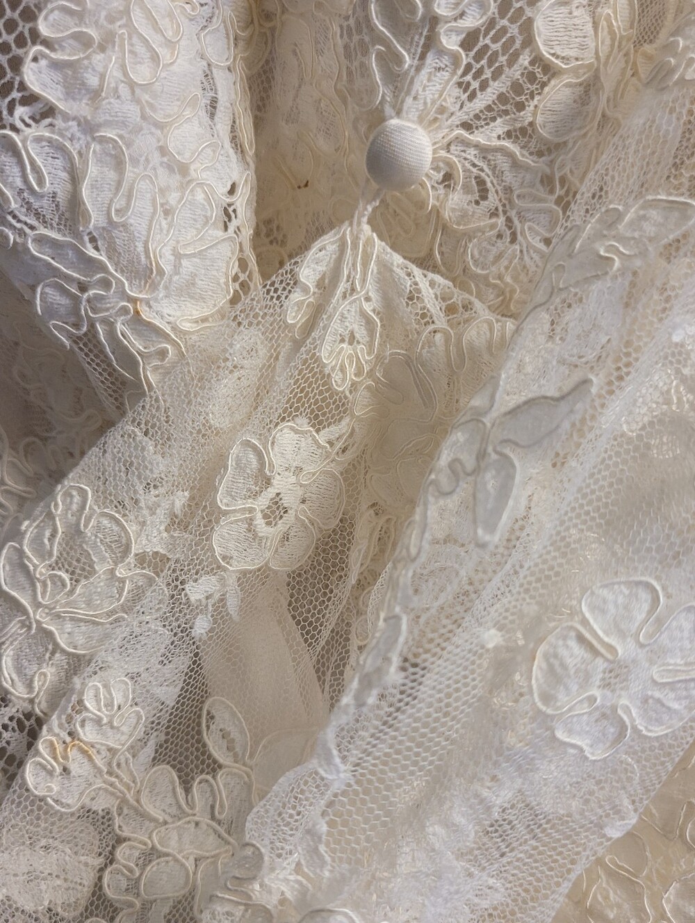 Vintage Pronovias Barcelona Lace Mermaid Wedding  Ivory Halter Bridal Gown 8 - Picture 6 of 15